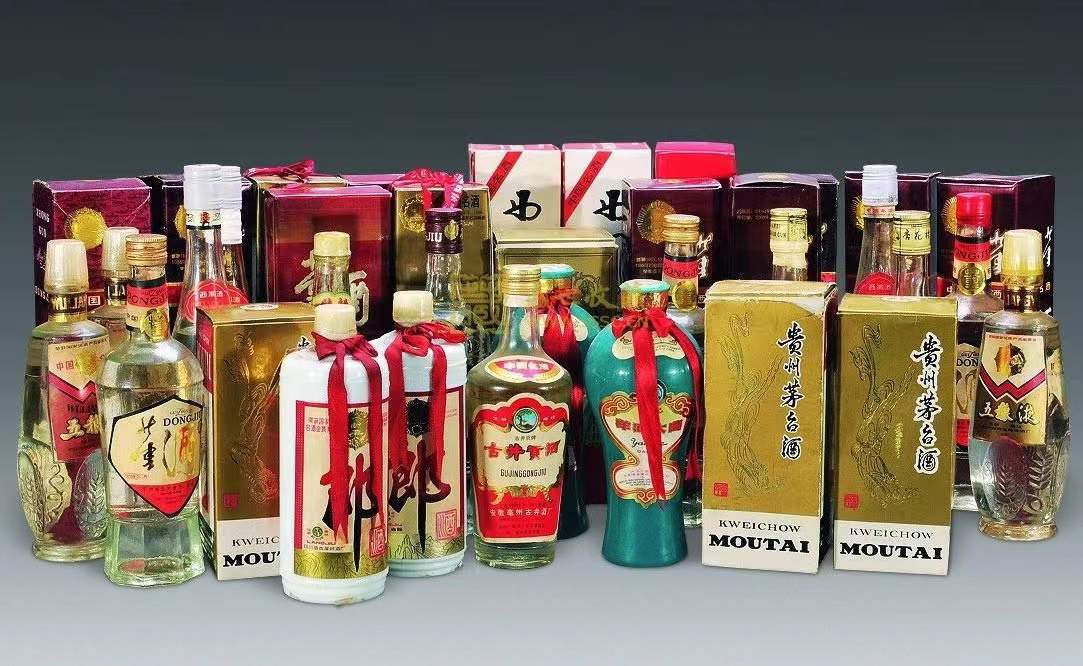 乌拉特前名酒回收